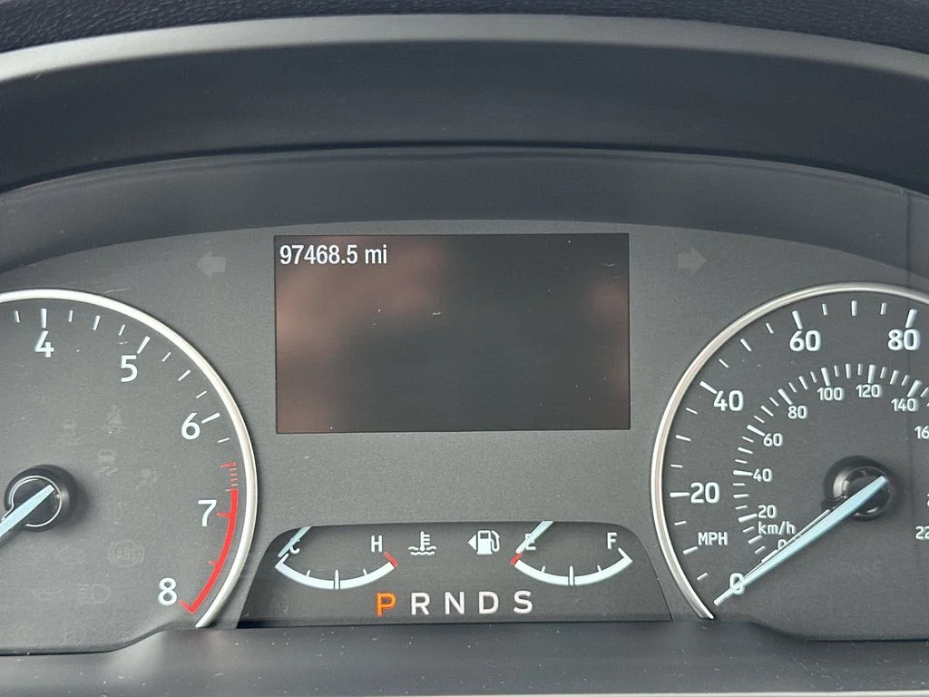 Used 2021 Blue Ford SE image 12
