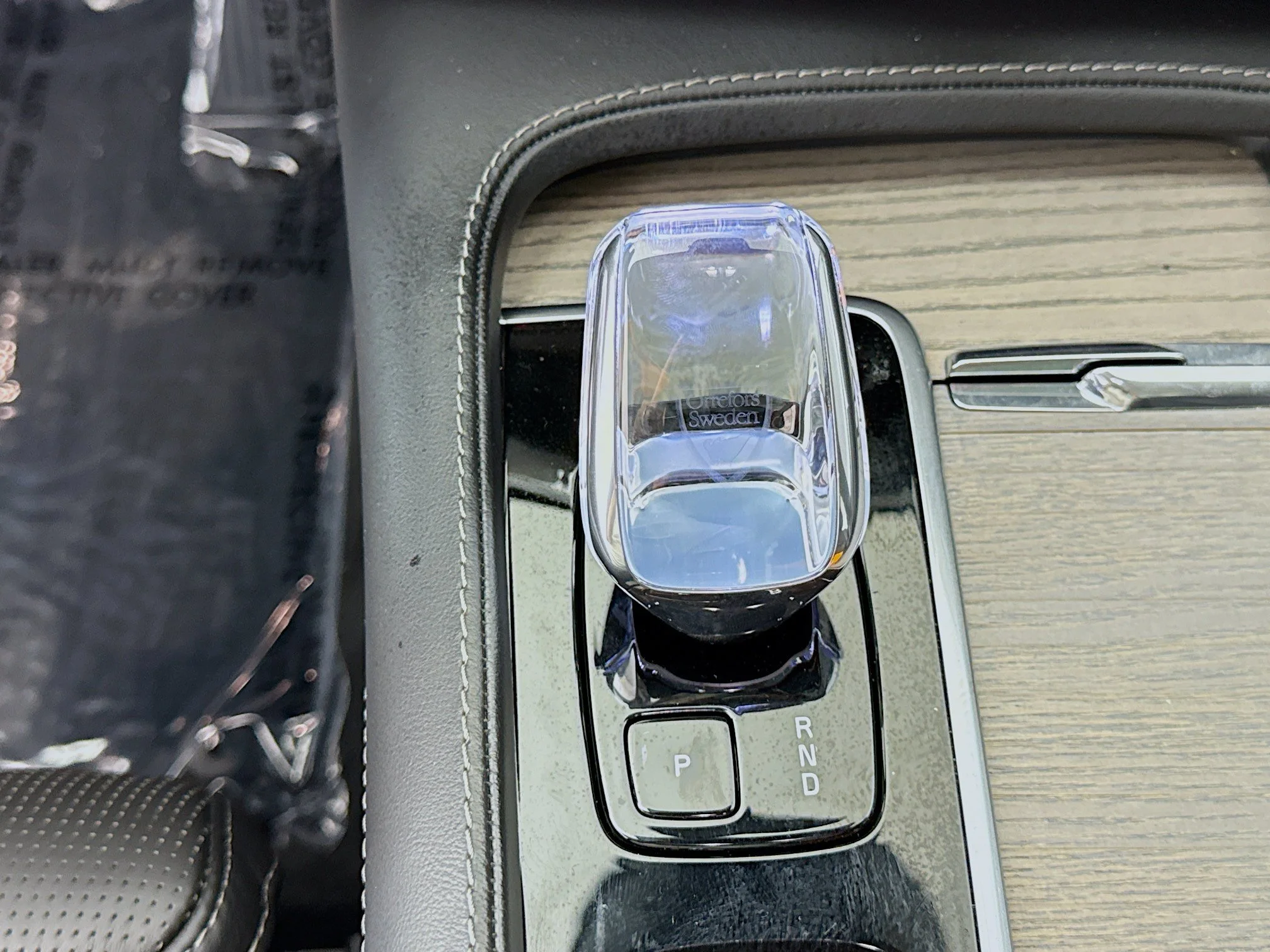 Used 2024 Black Raven Volvo Ultimate Bright Theme image 19