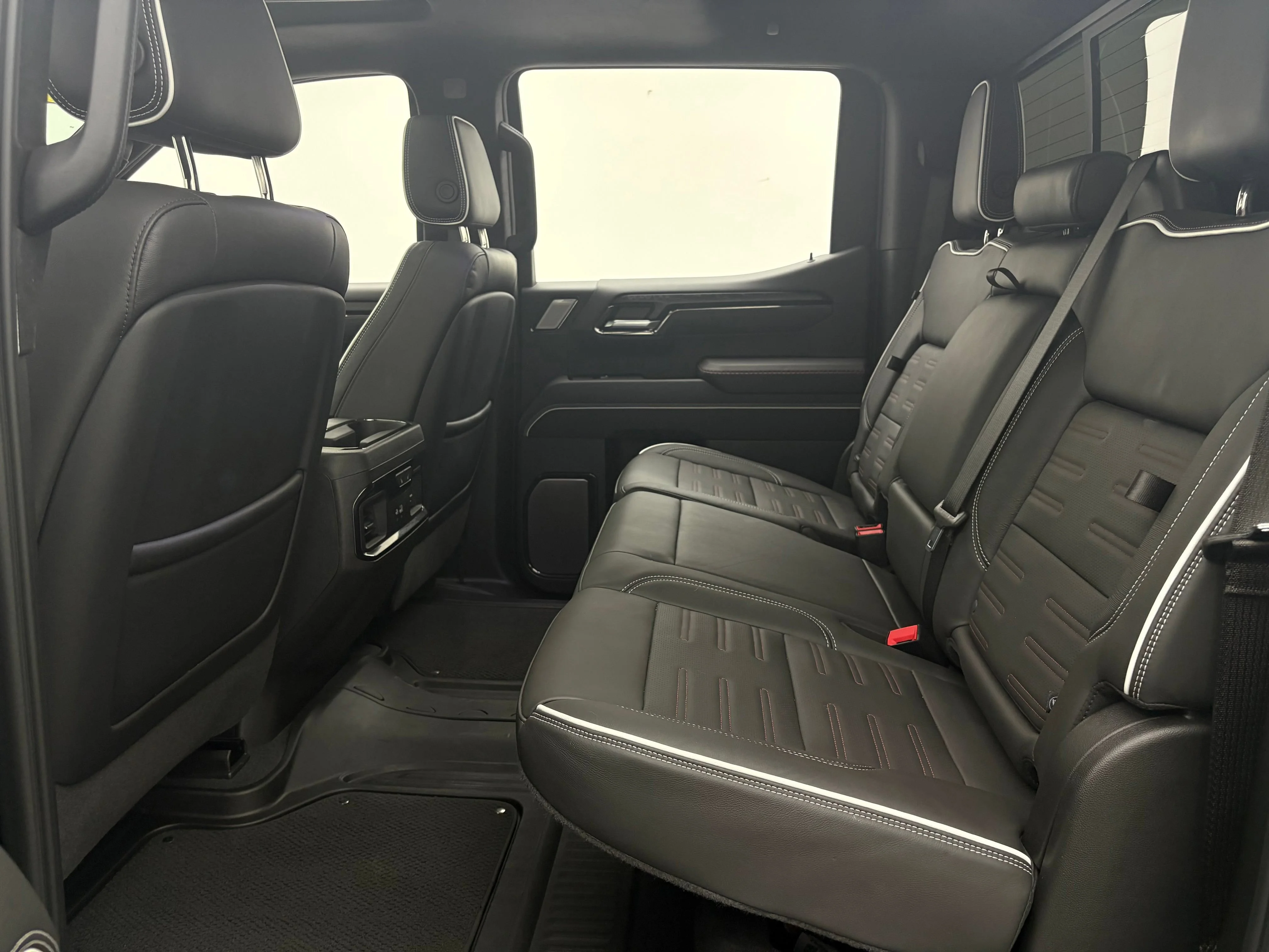 Used 2024 Onyx Black GMC AT4X image 46