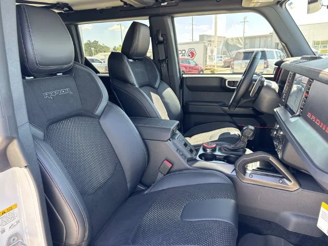 New 2025 Oxford White Ford Raptor® image 40