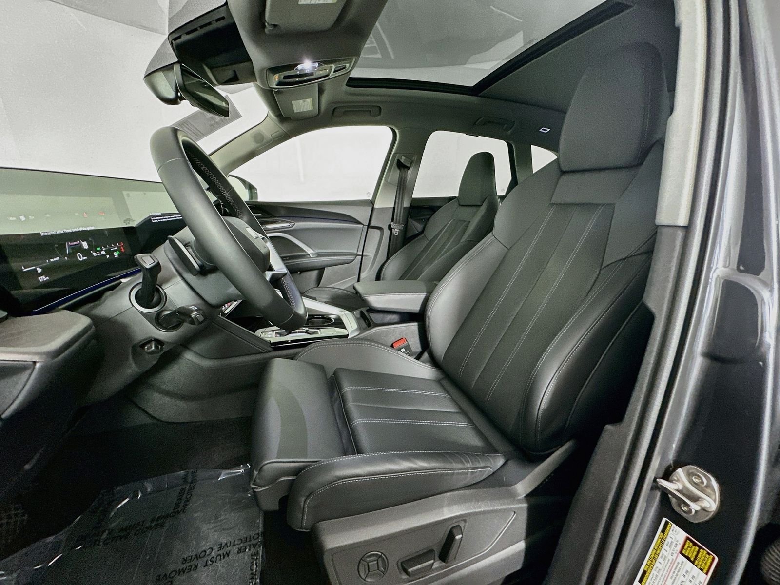 Used 2025 Gray Metallic Audi 2.0T Premium Plus Adaptive Cruise Vented Seats image 18