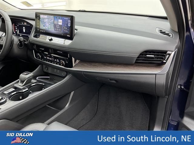 Used 2026 Deep Ocean Blue Pearl Nissan Platinum image 25