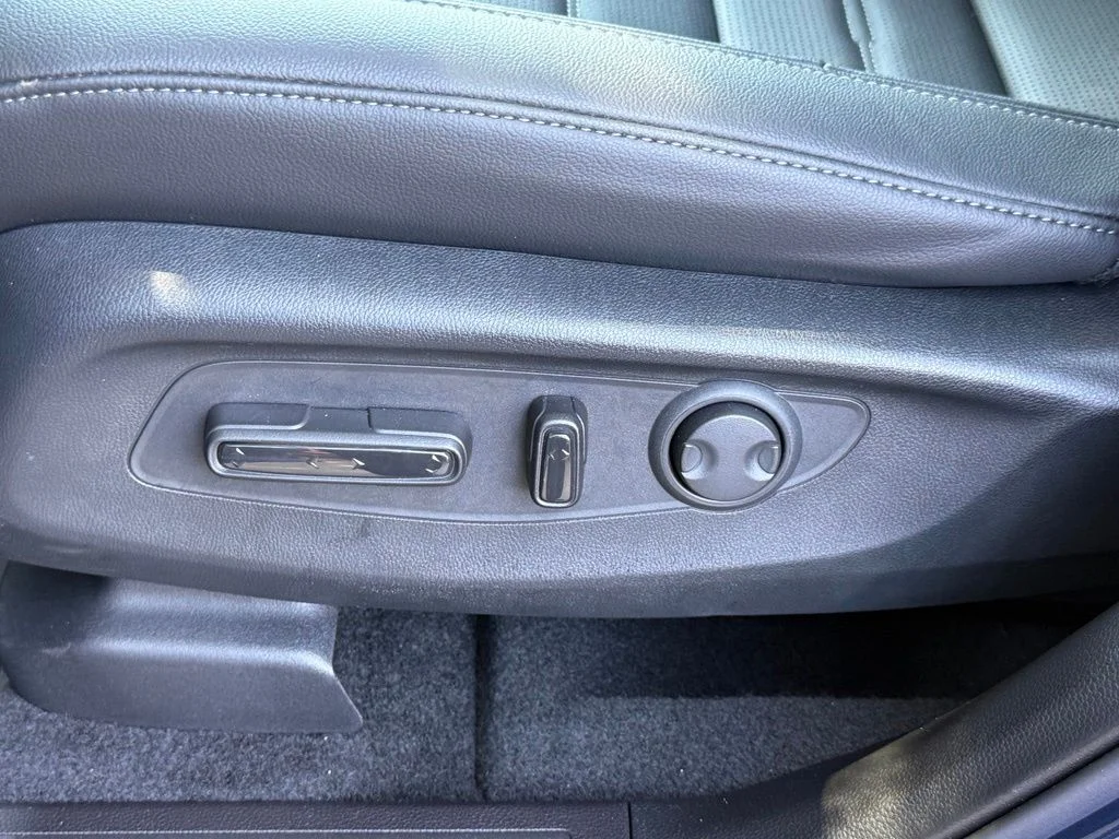 Certified Used 2026  Honda EX-L image 28