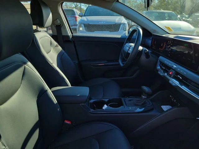 New 2026 Aurora Black Pearl Kia EX image 30