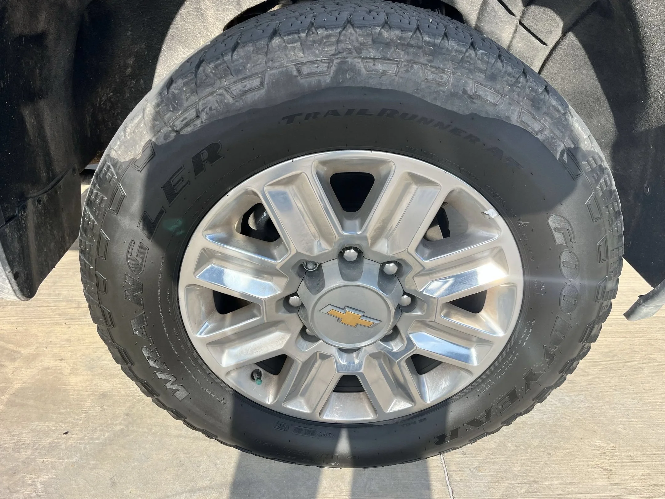 Used 2025 Black Chevrolet High Country image 29