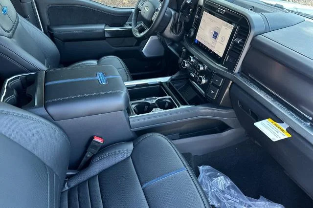 New 2026 Star White Metallic Tri-Coat Ford F-350® Platinum® image 34