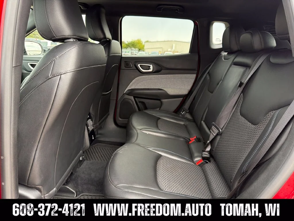 Used 2025 Red Jeep Latitude image 26