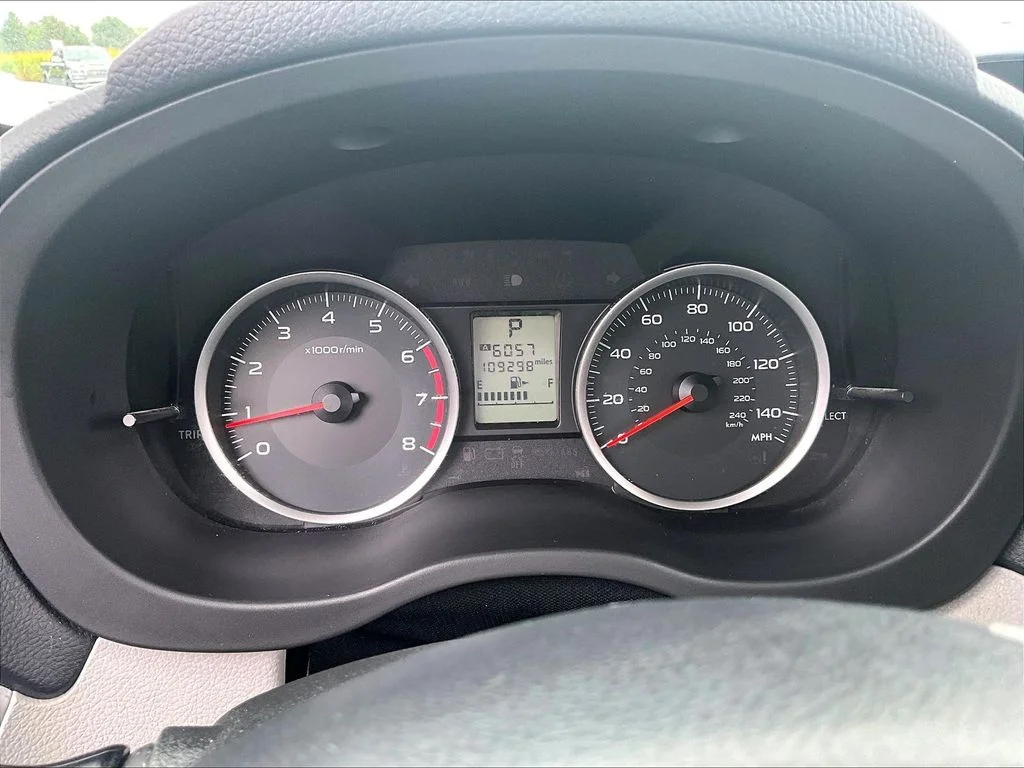 Used 2015 Blue Subaru 2.5i Premium image 19