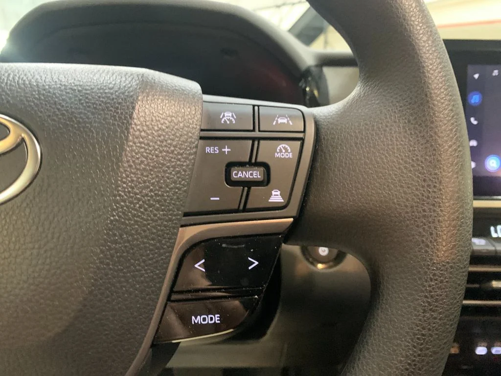 Used 2026  Toyota LE image 28