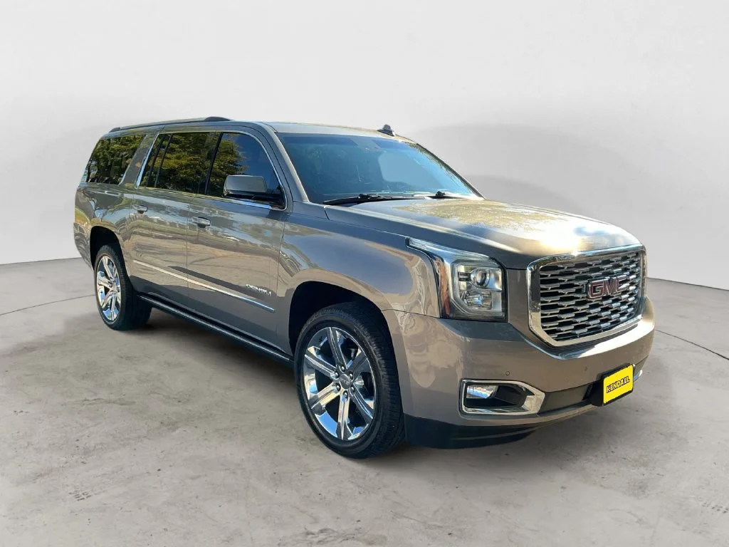 Used 2019 PEPPERDUST METALLIC GMC Denali image 5