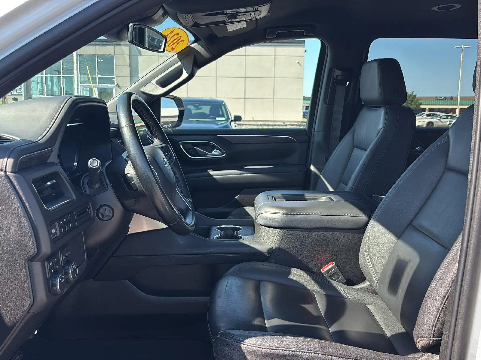 Used 2024 Summit White Chevrolet Z71 image 31