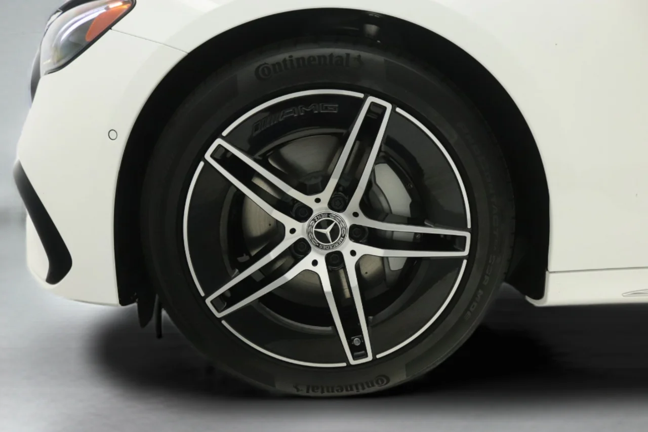 New 2026 Polar White Mercedes-Benz E 350 image 11