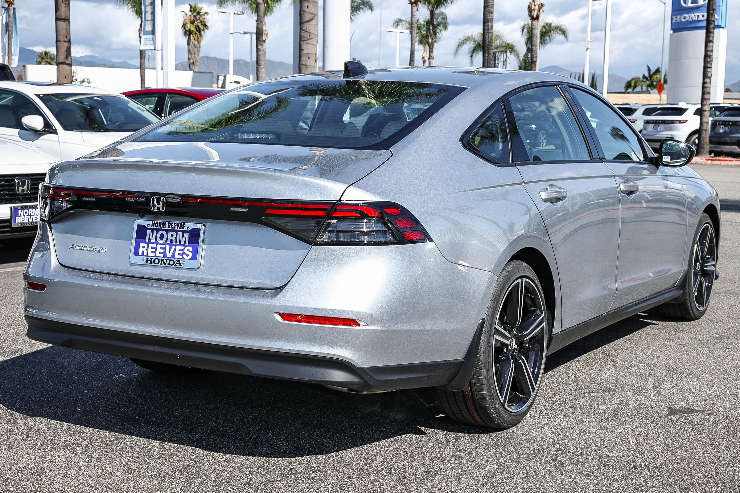 New 2026 Solar Silver Metallic Honda SE CVT image 6