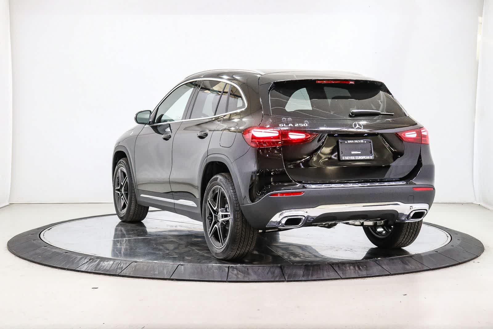 New 2026 Night Black Mercedes-Benz GLA 250 image 2
