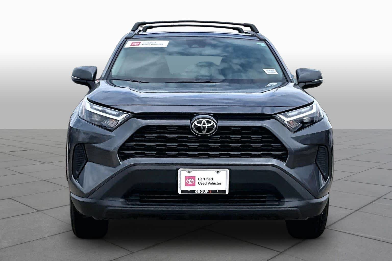 Used 2025 Magnetic Gray Metallic Toyota Hybrid XLE image 7
