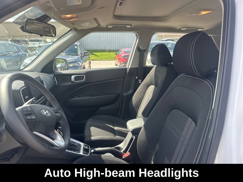 Used 2026 Lunar White Hyundai SEL image 11