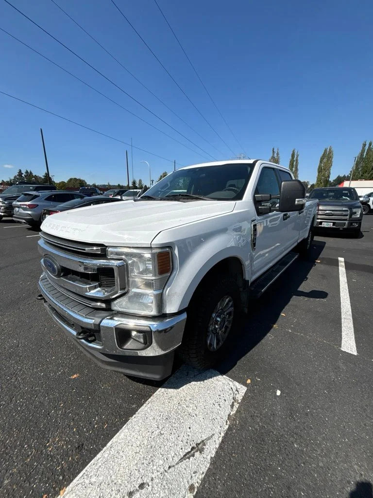 Used 2020 White Ford XLT image 1