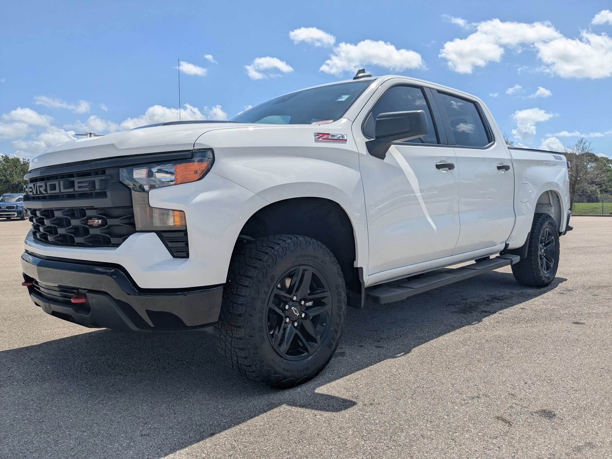 Used 2024 Summit White Chevrolet Custom Trail Boss image 9