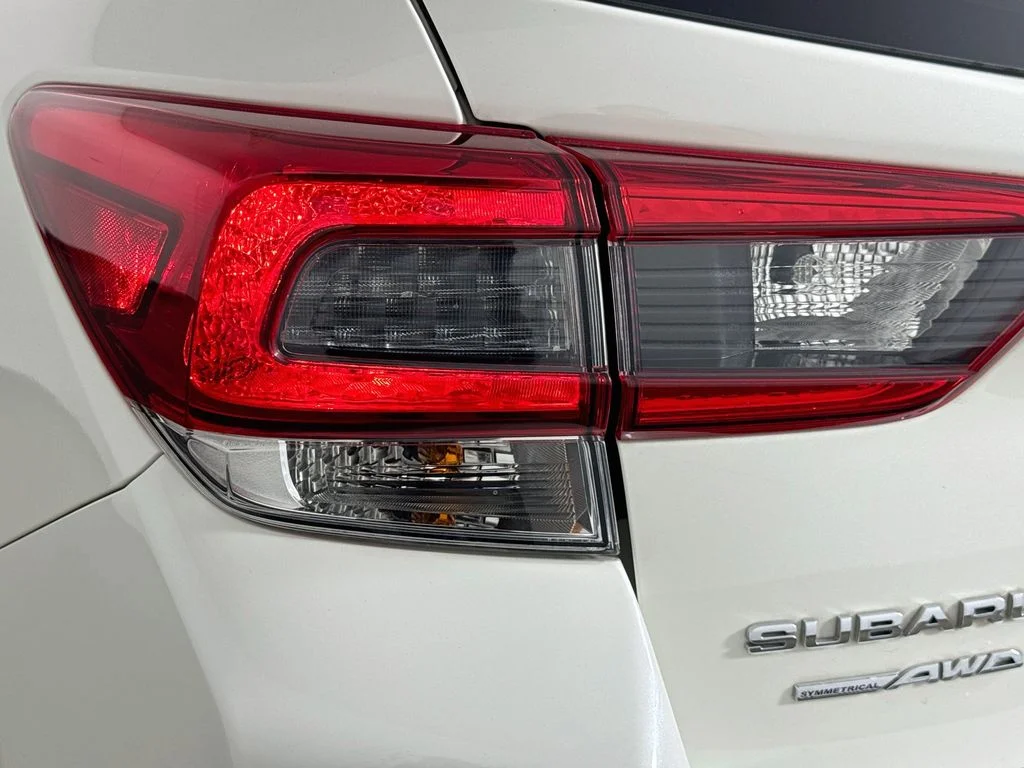 Certified Used 2022 White Subaru Premium image 31