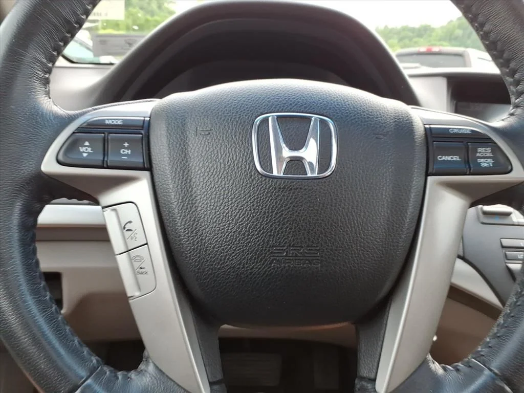 Used 2010  Honda EX-L image 17