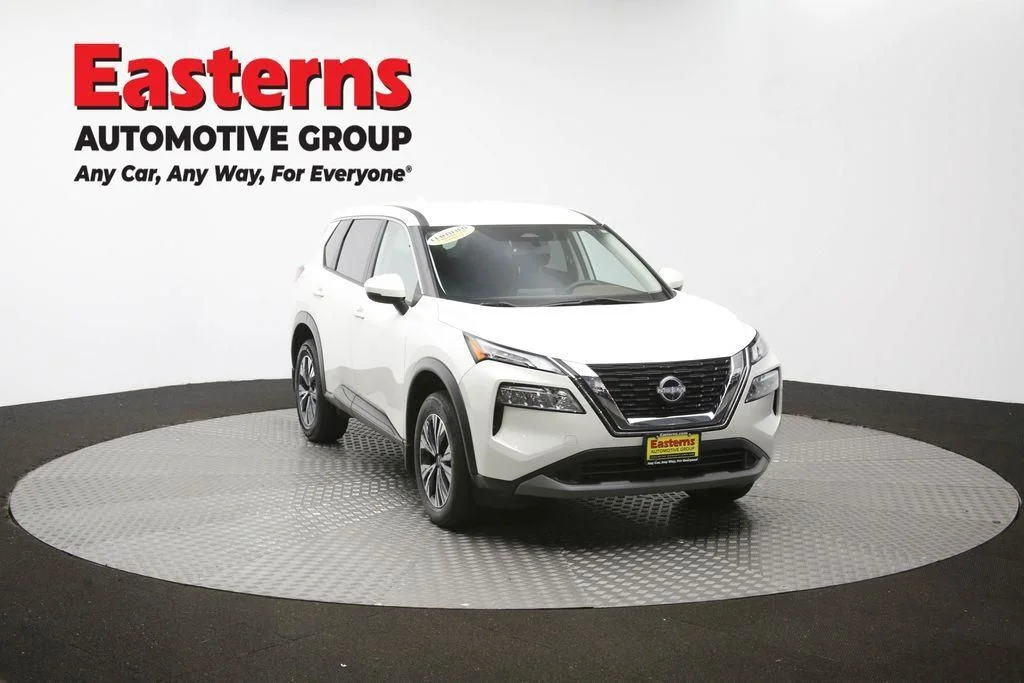 Used 2023 White Nissan SV image 52
