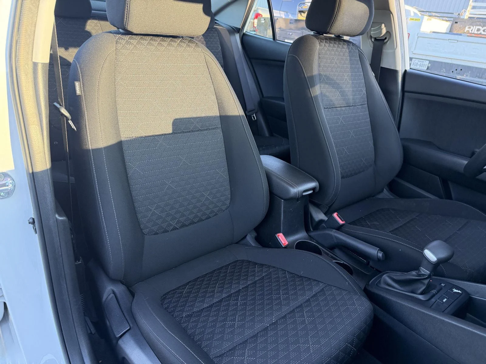 Used 2022 Clear White Kia S image 22
