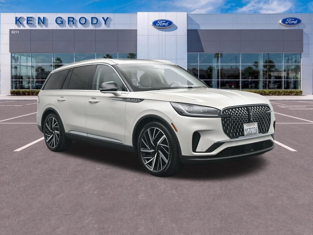 2025 Lincoln Aviator