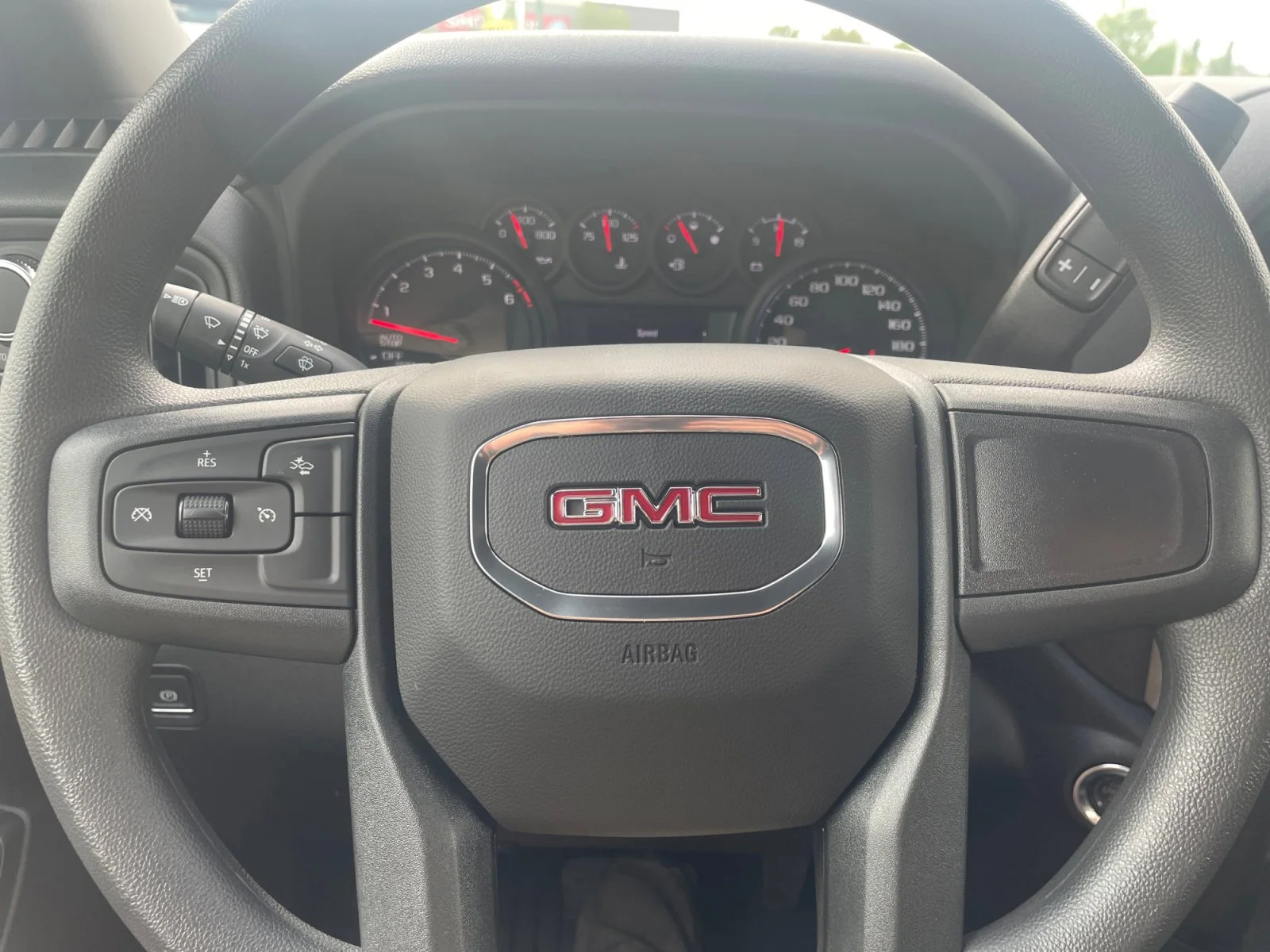 New 2026 Summit White GMC Pro image 20