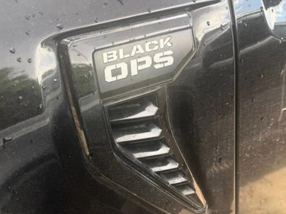 Used 2022 Black Ford Lariat image 7