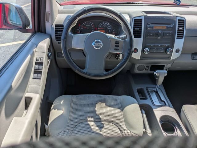 Used 2010 Red Nissan SE image 13