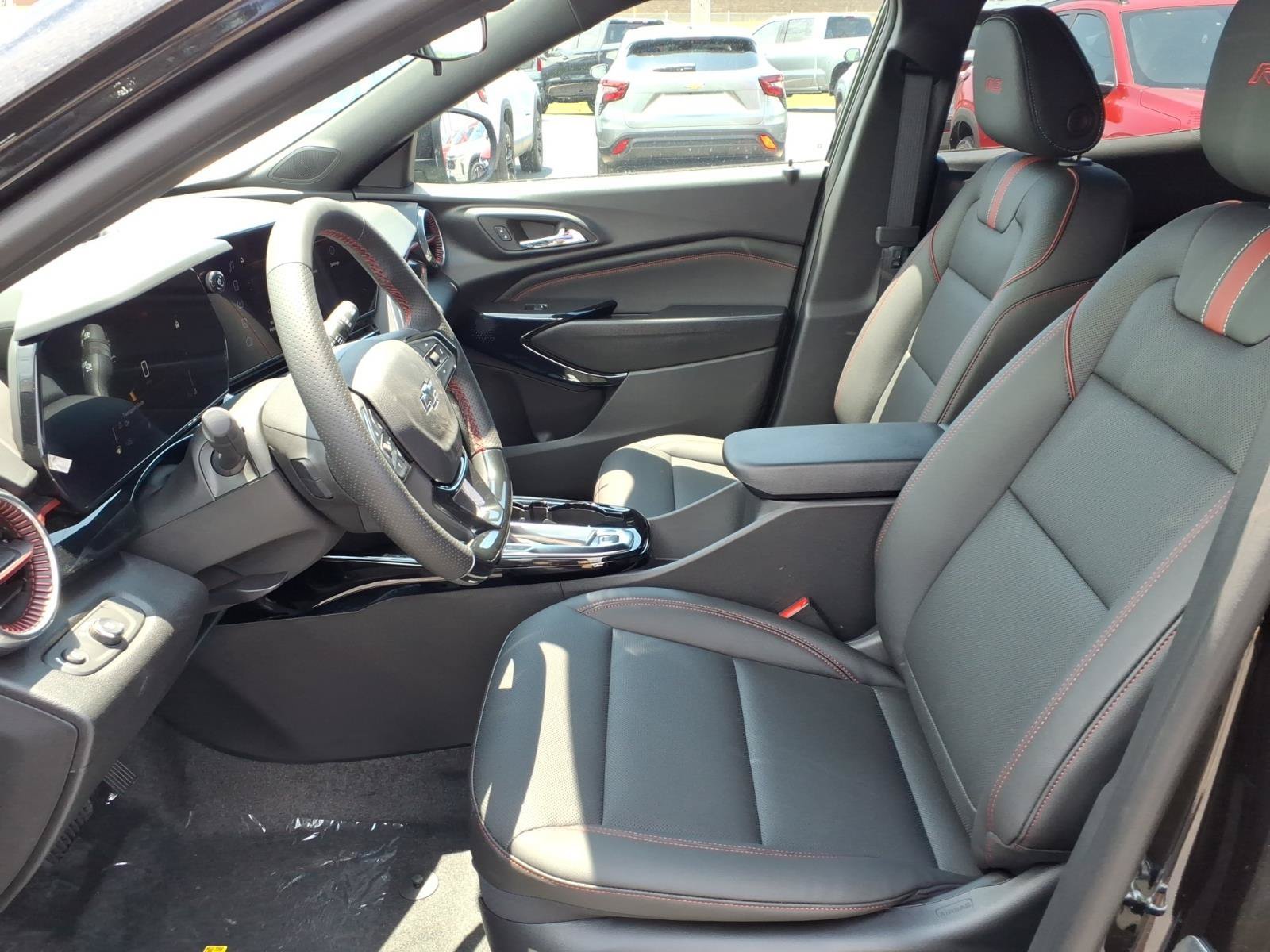 2026 Chevrolet Trax RS - Photo 14