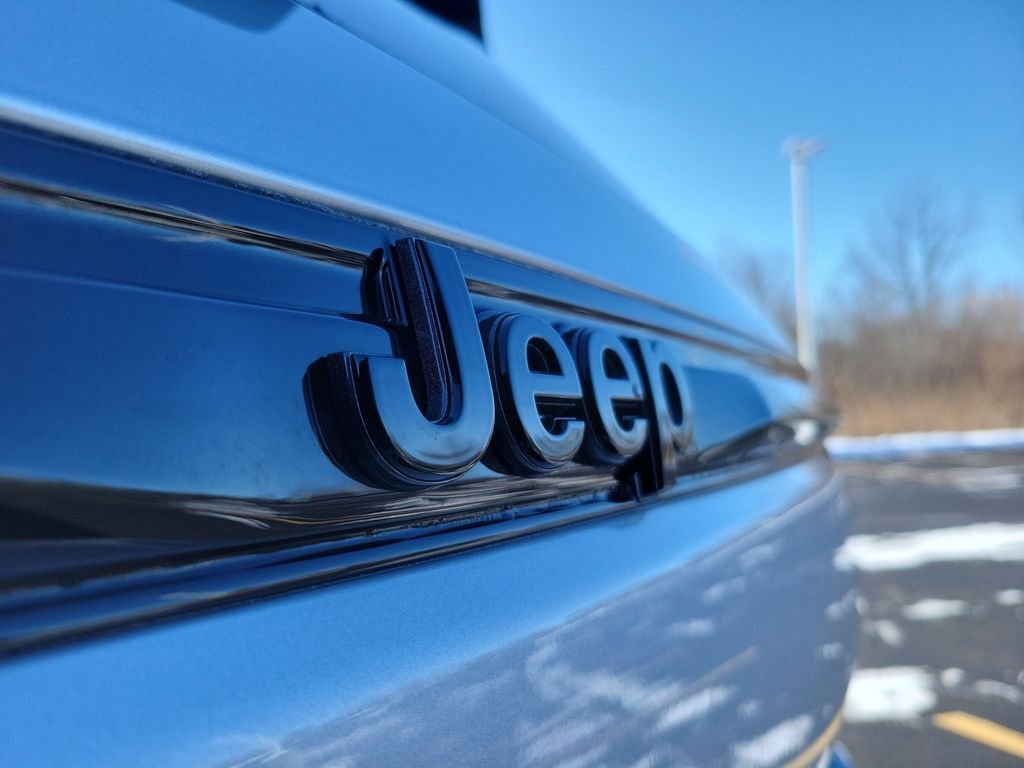 New 2026 Silver Zynith Jeep Limited image 7