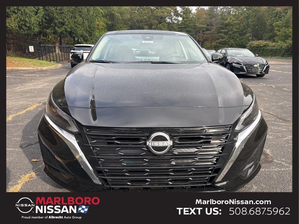 2025 Nissan Altima SV - Photo 2