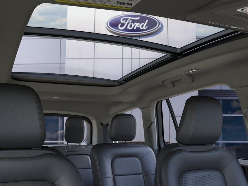 New 2026 Red Carpet Metallic Tinted Clearcoat Lincoln Premiere® image 22
