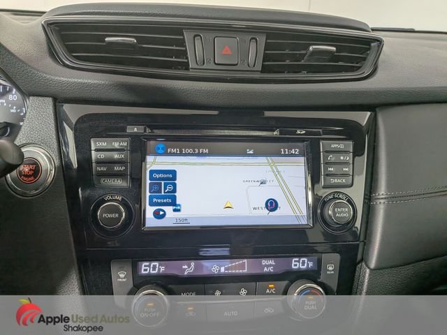 Used 2017 White Nissan SL image 19