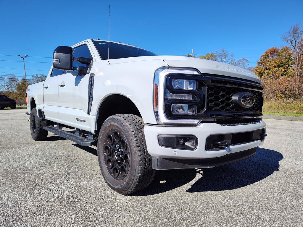 2025 Ford F-350 Super Duty Lariat