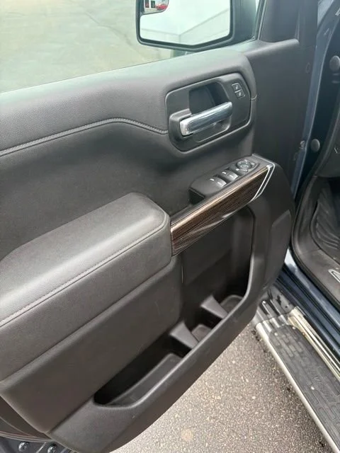 Used 2021 SHADOW GRAY METALLIC Chevrolet LT image 12