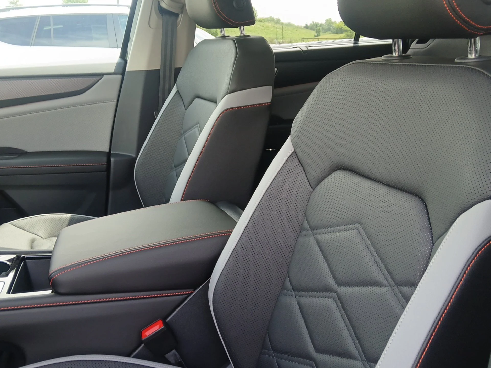 New 2026 Deep Black Pearl Volkswagen 2.0T Peak Edition image 20