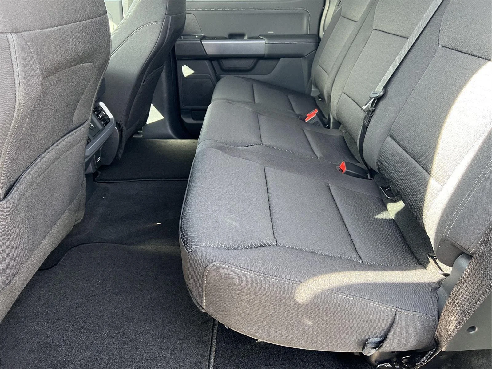 Used 2025 Agate Black Ford XLT image 10