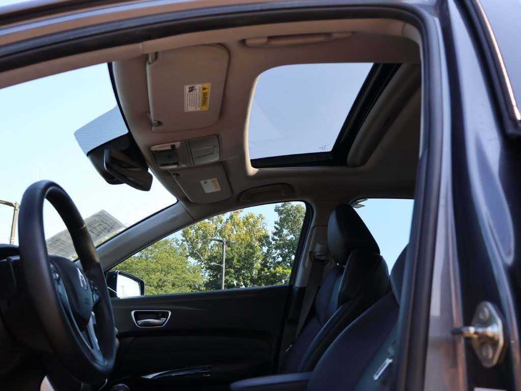 Used 2019  Acura 2.4L image 31
