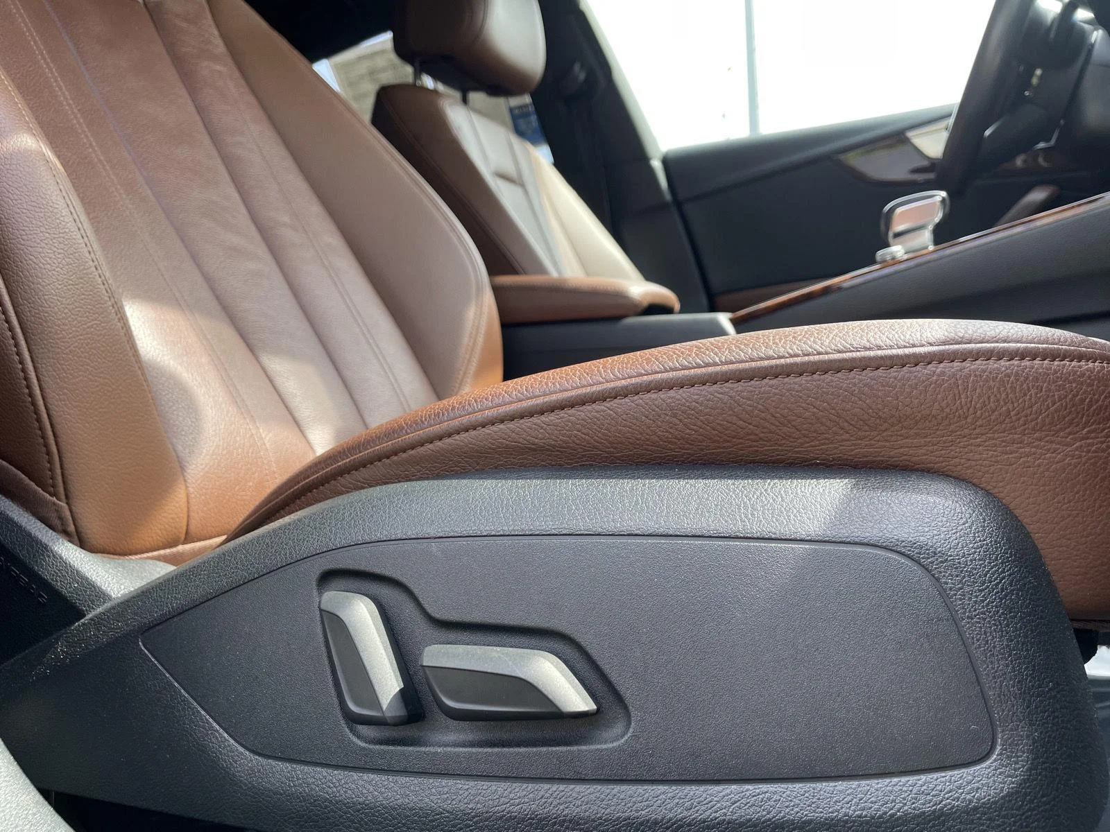 Used 2018 Moonlight Blue Metallic Audi Premium Plus image 5