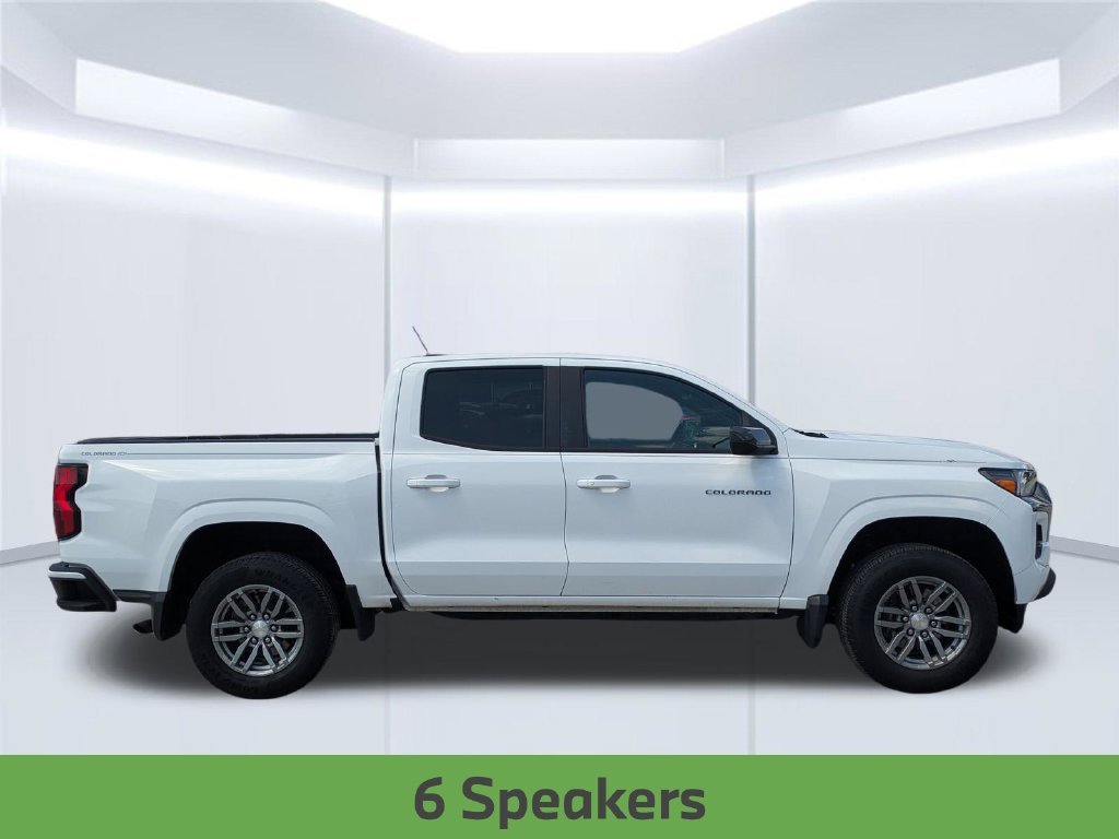 Used 2024 White Chevrolet LT image 8