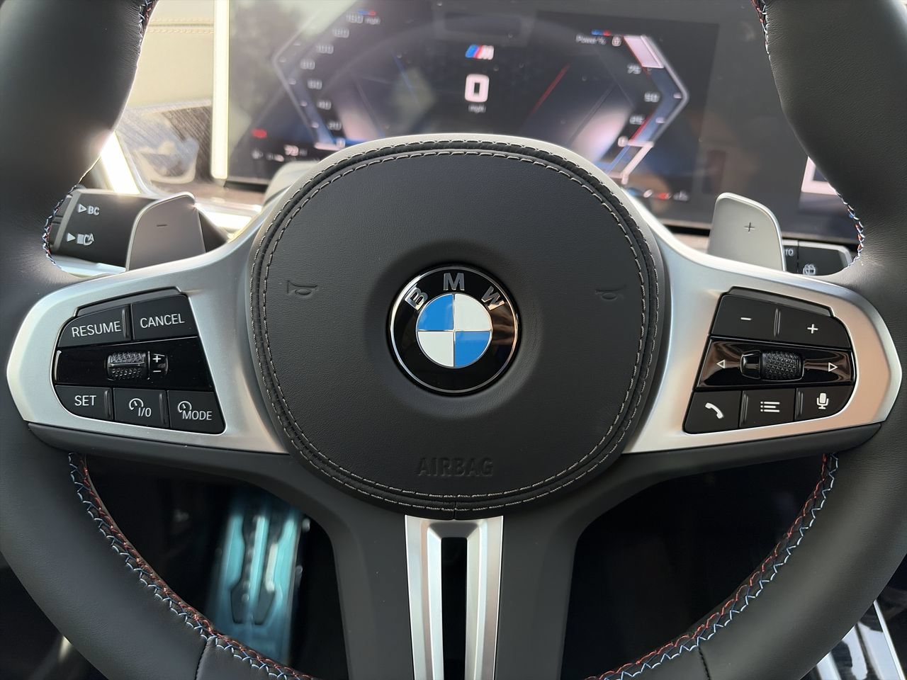 New 2026 Skyscraper Grey Metallic BMW M60i image 22