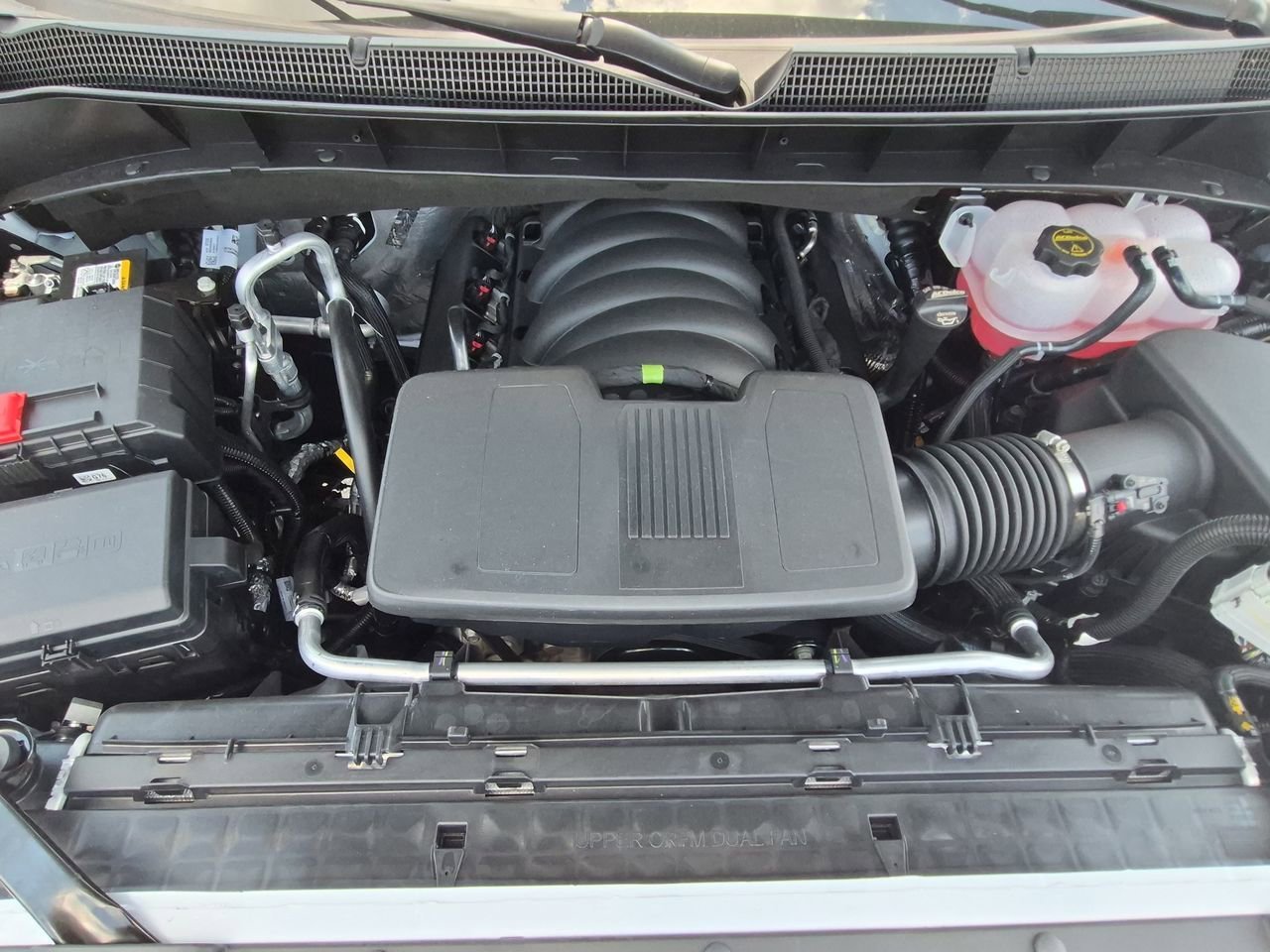 New 2026 Polar White Tricoat Chevrolet High Country image 31