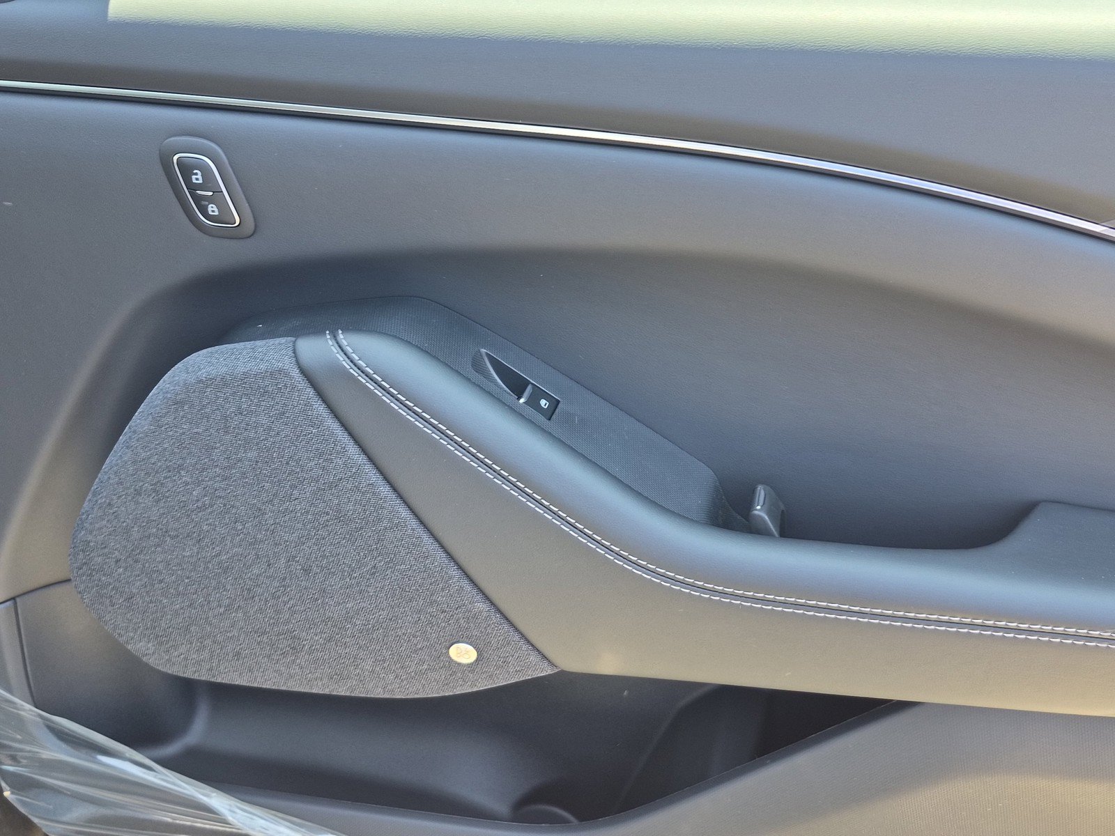 New 2026 Glacier Gray Metallic Tri-coat Ford Premium image 10