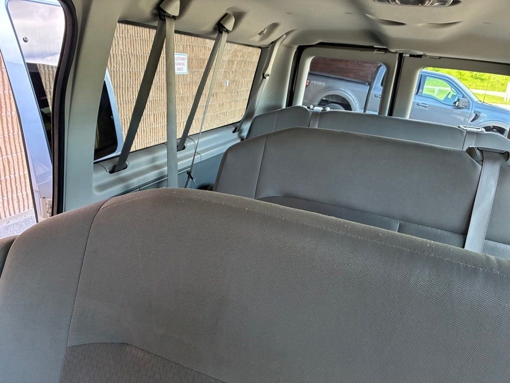 Used 2014 Oxford White Ford XLT image 13