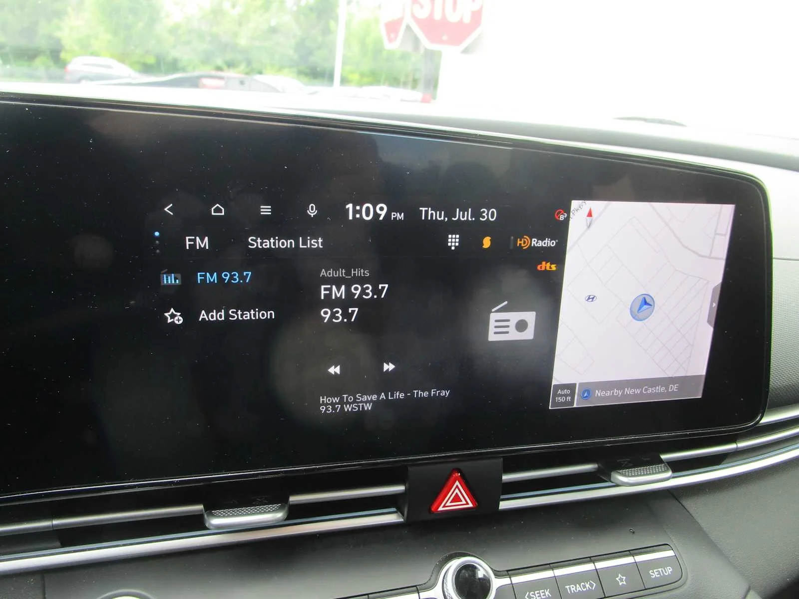 Certified Used 2024 Ecotronic Gray Hyundai Limited image 18
