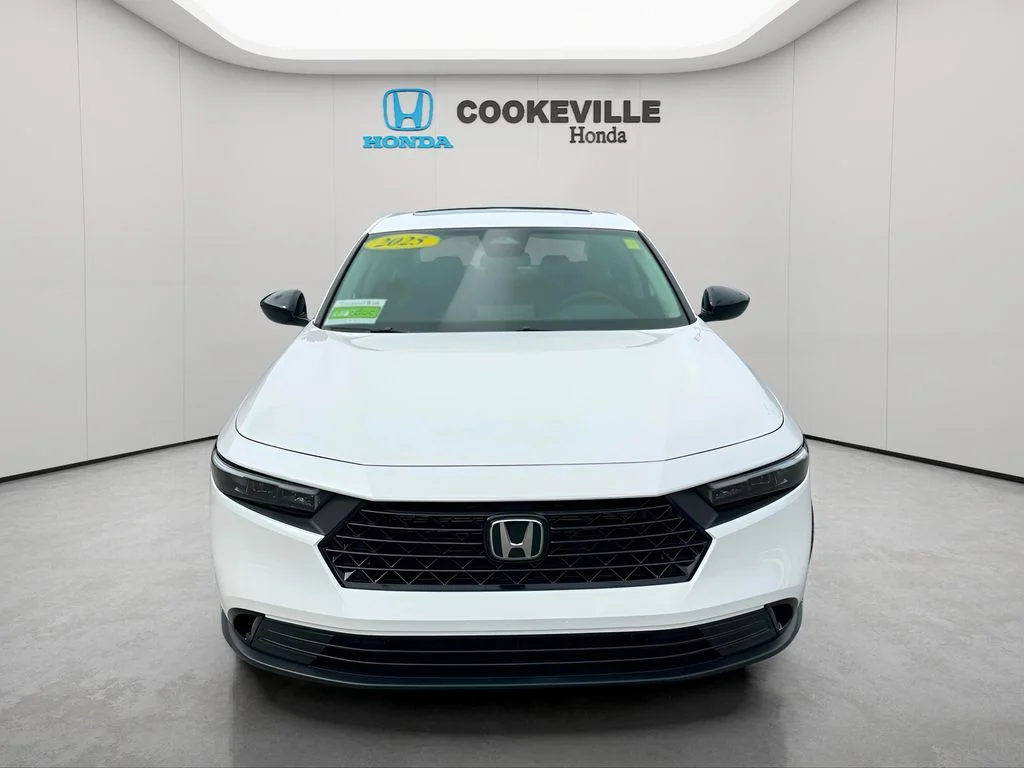 Used 2025 Platinum White Pearl Honda SE image 3