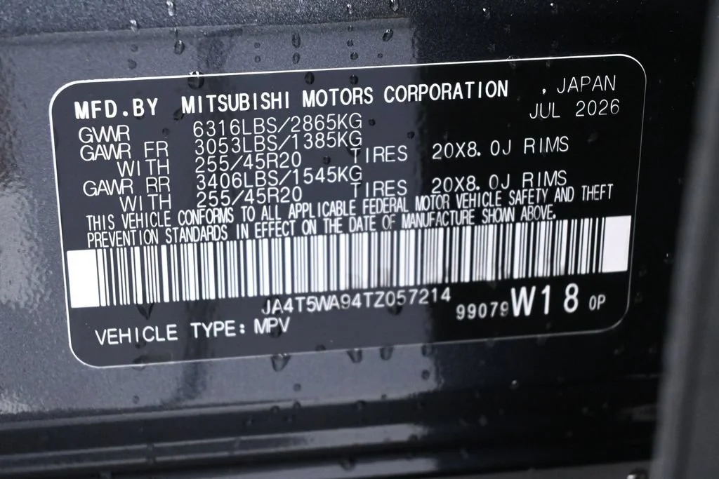 New 2026 Gray Mitsubishi SEL S-AWC image 17