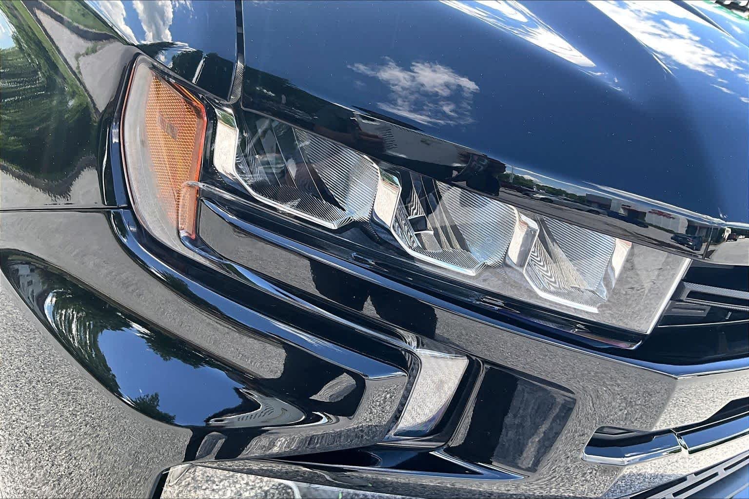 Used 2020 Black Chevrolet RST image 27